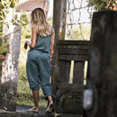 Chloe jumpsuit med justerbare stropper og lommer