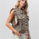 Lily – Moderne vest med flæsedetaljer og leopardprint