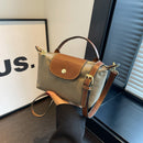 Sophia - Stilfuld mini crossbody taske med lynlås og krog