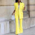 Lucio stilfuldt todelt sæt med langærmet blazer og