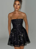 Elegant off-shoulder minikjole fra Melva