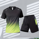 Jaxon sportssæt med kortærmede skjorter og shorts