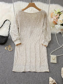 Alana - Glitrende off-shoulder kjole med sequin-detaljer