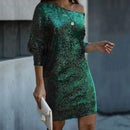 Alana - Glitrende off-shoulder kjole med sequin-detaljer