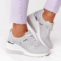 Lette snøresneakers