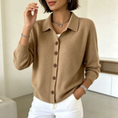 Dame Strikket Cardigan med Krave og Knapper