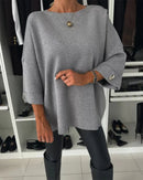 Lily – Oversized sweater med rund hals og dekorative knapper