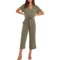 Aria - Elegant kortærmet jumpsuit med V-hals og knap foran