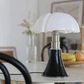 LumiGlow - Elegant retro-bordlampe med varm