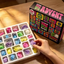 NeedohAdvent – Adventskalender med 24 klemmelegetøjsoverraskelser