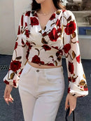 Marika - Elegant bluse med V-hals, lange ærmer og