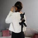 Anaya elegant cropped top med lange ærmer og sløjfedetaljer
