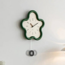 FloraTime - Vægur med blomsterdesign & lydløs funktion