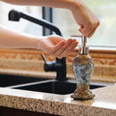PureLuxe - Elegant sæbedispenser med stilrent design &