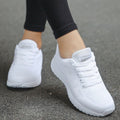 Dina casual sneakers med let sål og afslappet pasform