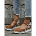Elizabeth - Slingback kilehælsandaler med spænderem og rund