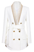 Elegant blazer fra Samantha med reverskrave og knaplukning