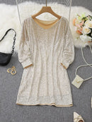 Alana - Glitrende off-shoulder kjole med sequin-detaljer