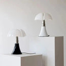 LumiGlow - Elegant retro-bordlampe med varm