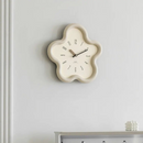 FloraTime - Vægur med blomsterdesign & lydløs funktion