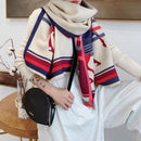 Diana – Stilfuldt printet wrap-sjal med alsidigt design og frynser grænser