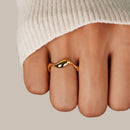 Frances bølgeinspireret ring