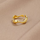Frances bølgeinspireret ring