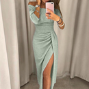 Dame off-shoulder ruched midi kjole