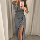 Dame off-shoulder ruched midi kjole