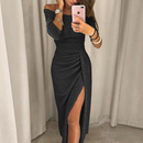 Dame off-shoulder ruched midi kjole