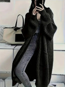 Wrap - Lang cardigan til kvinder med kabelstrik og rund hals