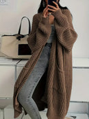 Wrap - Lang cardigan til kvinder med kabelstrik og rund hals