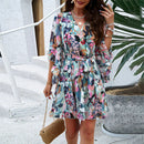 Luna – Blomsterprintet wrapkjole med V-hals og afslappet pasform