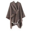 Anice poncho med wrap-model og åben front