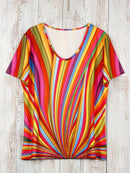 Luna - Farverig, afslappet T-shirt med V-hals