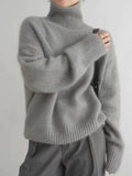 Olivia - Klassisk Sweater Med Høj Hals Og Løs Pasform