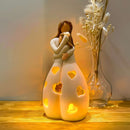 LumiAmor - ELED lysholder med mor-datter statue
