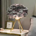 FeatherLuxe - Lampe med fjerdesign og blød varm belysning