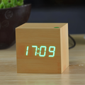 WoodTime - Digitalt LED-træur med batteridrift