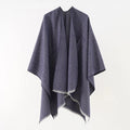 Anice poncho med wrap-model og åben front