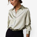 Dame Bluse med Frontknapper og Lange Ærmer