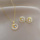 Lillian - Perfekt smykkesæt med halskæde og øreringe