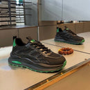 George lette sneakers med slidstærk sål og responsiv