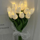 GlowPetal – Bærbar LED tulipanblomst natlampe