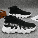 Milan minimalistiske low-cut sneakers med åndbar overdel og