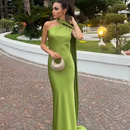 Claudine - Elegant rygløs off-shoulder kjole med