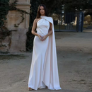 Claudine - Elegant rygløs off-shoulder kjole med