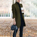 Langærmet trenchcoat med et afslappet elegant look