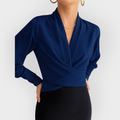 Marie elegant bluse med V-hals og lange ærmer
