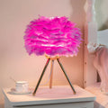 FeatherLuxe - Lampe med fjerdesign og blød varm belysning